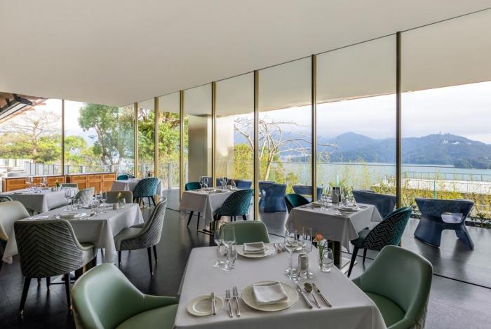 日月行館藝術擺設