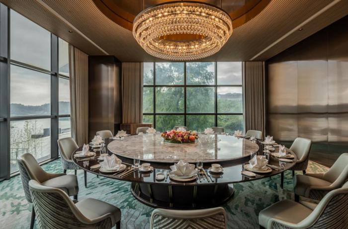 日月行館餐廳環境